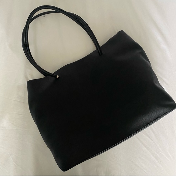 Marc Jacobs Black East West Shopper Logo Tote PLEASE READ DESCRIPTION - Picture 2 of 9